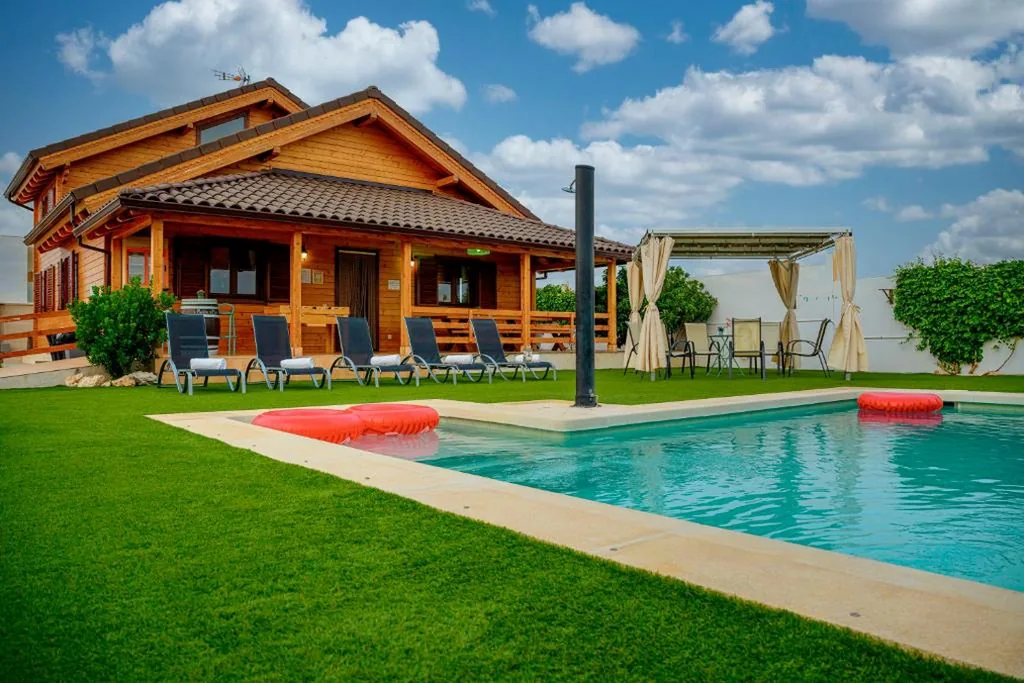 Casa de 5 dormitorios — Madera y Miel Casa Rural con niños en Puy du Fou