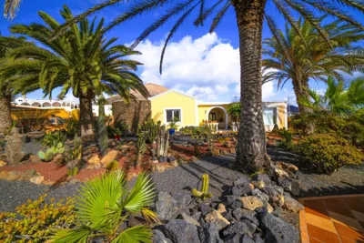 MADORA-Lanzarote -Villa- private pool, amazing garden, sea view, quiet location — foto 11