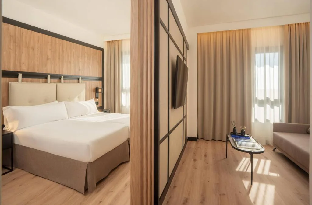 Suite Junior Premium — Madrid Airport Suites, Affiliated by Meliá