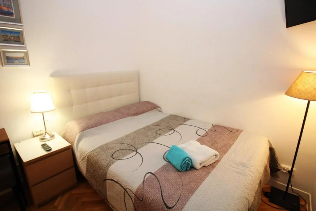 Habitación Doble Económica — Madrid, C. Mayor