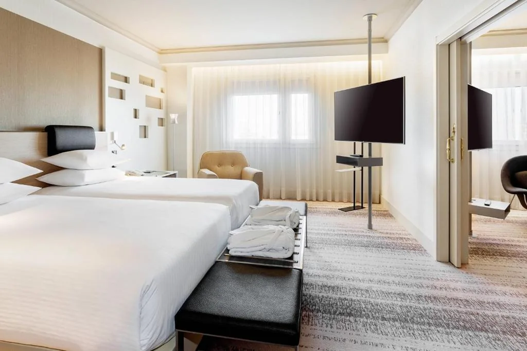 Suite Executive con acceso al salón — Madrid Marriott Auditorium Hotel & Conference Center