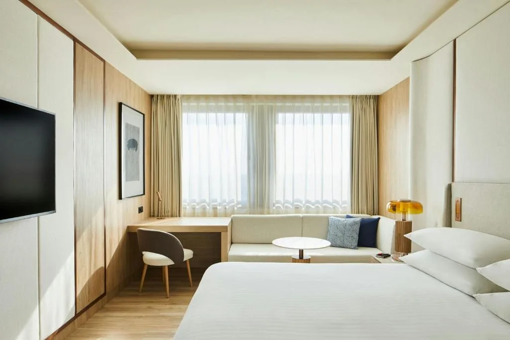 Camera Superior Matrimoniale con Vista Città - Letto matrimoniale grande — Madrid Marriott Hotel Princesa Plaza