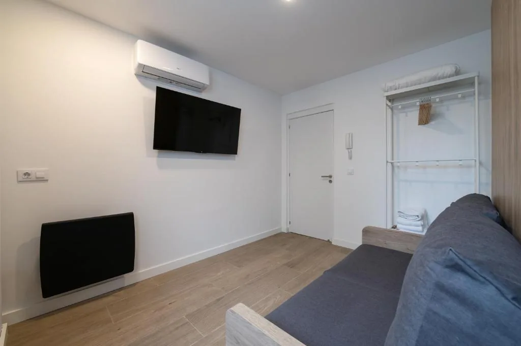Habitación Individual adaptada para personas con movilidad reducida — Madrid Urban Stay