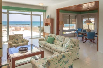 Magnifica VILLA AIREOLA frente al mar — foto 9