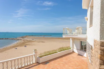 Magnifica VILLA AIREOLA frente al mar — foto 12