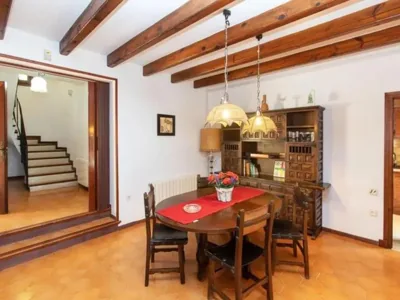 Magnífica villa con piscina en zona bosque Sant Jordi de Alfama — photo 11