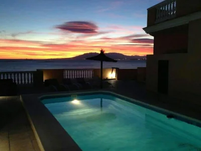 Magnificent Holiday 5 bedroom villa in beach front — Foto 12