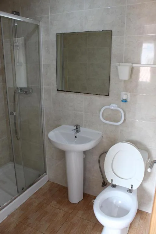 Tweepersoonskamer met eigen badkamer — Mallorca Rooms Can Pastilla