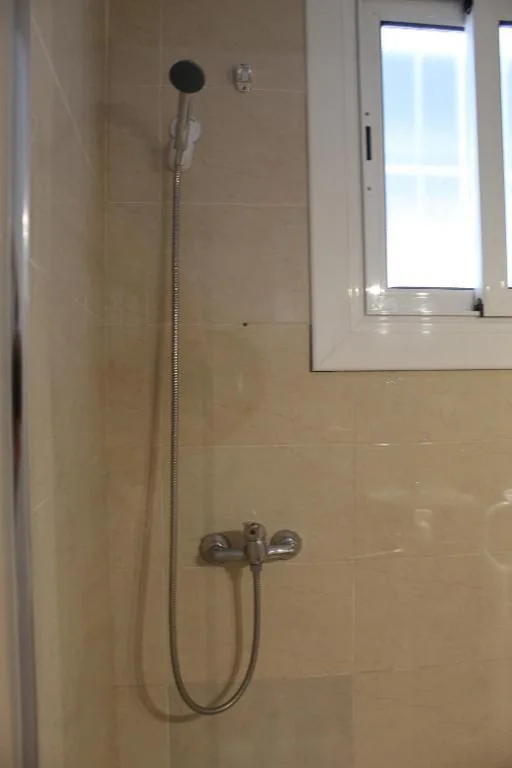Eenpersoonskamer met eigen badkamer — Mallorca Rooms Can Pastilla