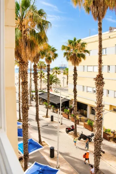 Malvarrosa Beach Rooms — foto 5
