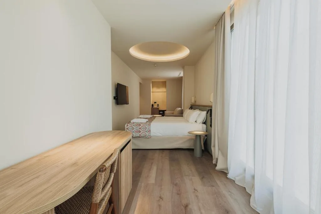 Habitación Doble - 2 camas — Malvarrosa Plaza by Intelier