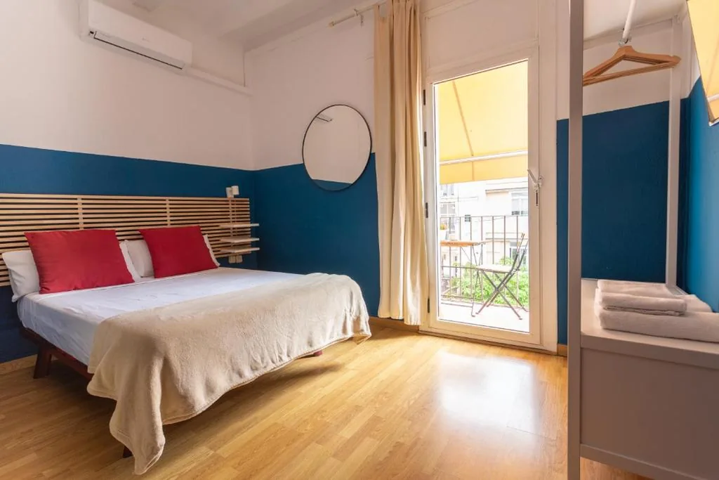 Camera doppia con bagno in comune — Mambo Tango