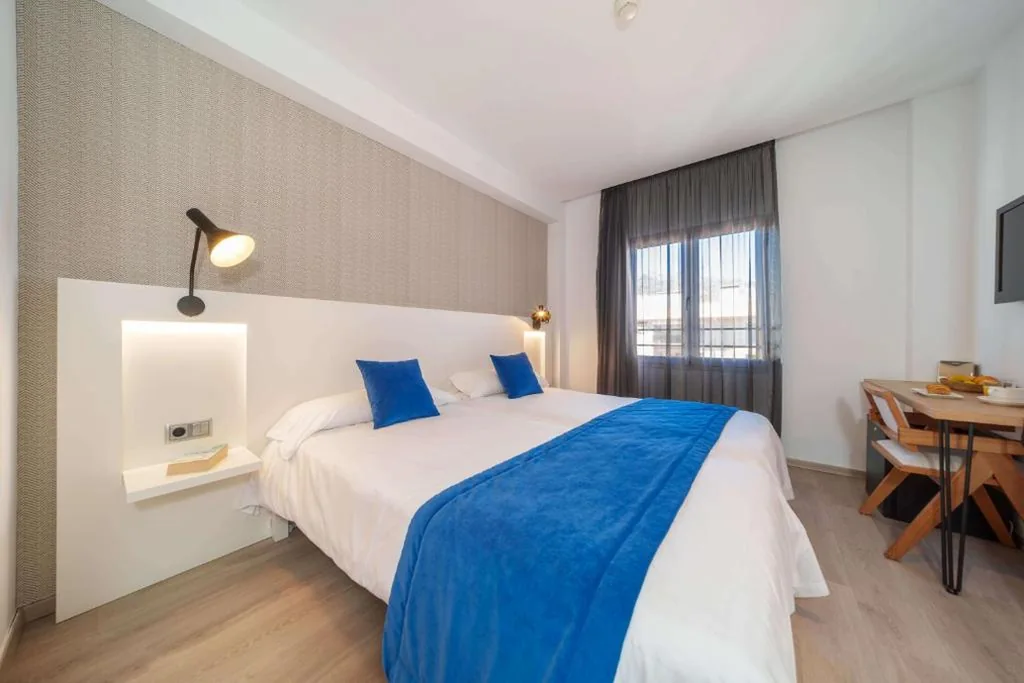 Doppelzimmer - 2 Betten — Mar Calma Hotel