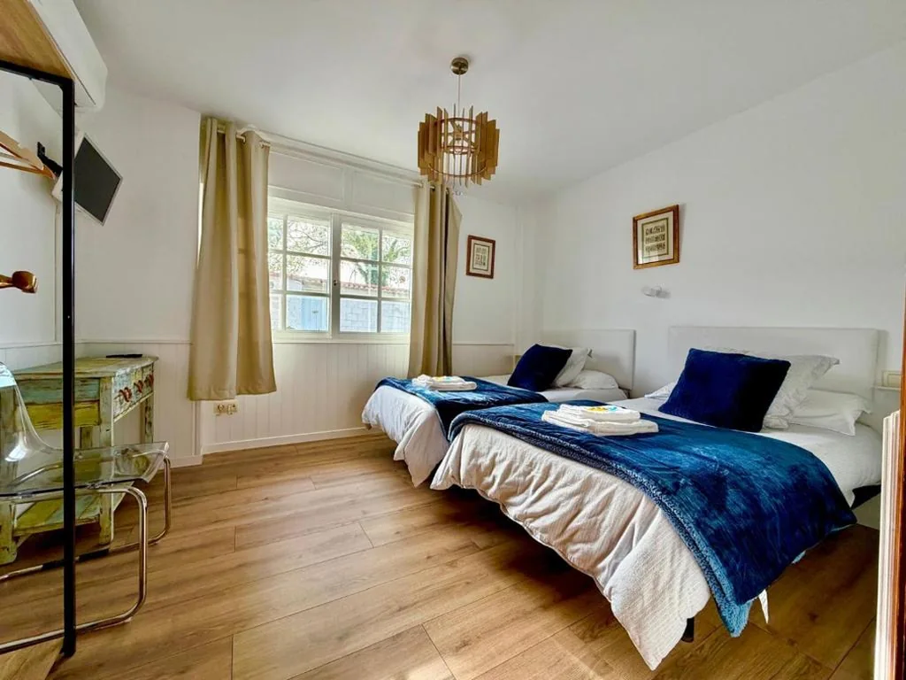 Zweibettzimmer mit Gemeinschaftsbad — Mar De Frisia
