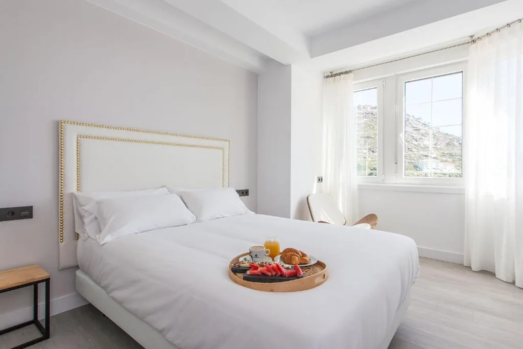 Habitación Doble con vistas al mar — Mar do Ézaro - Boutique Hotel