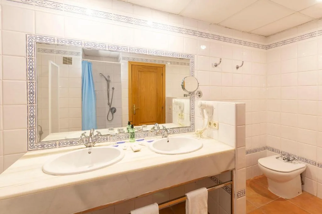 Apartment mit 1 Schlafzimmer (2 Erwachsene + 2 Kinder) — Mar Hotels Paguera & Spa