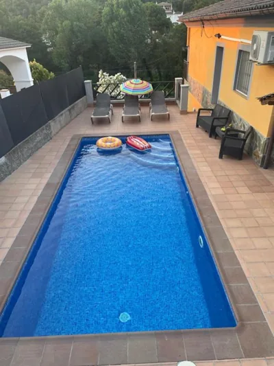 Maravillosa villa con piscina y barbacoa — foto 10