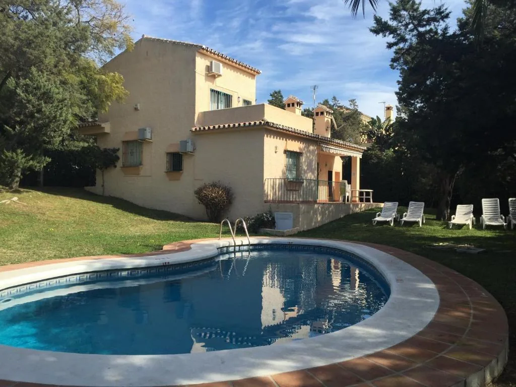 Villa de 3 dormitorios — Marbella Villas