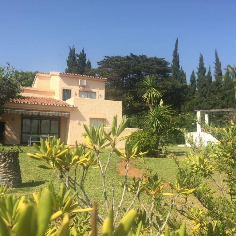 Marbesa Villas with Jacuzzi