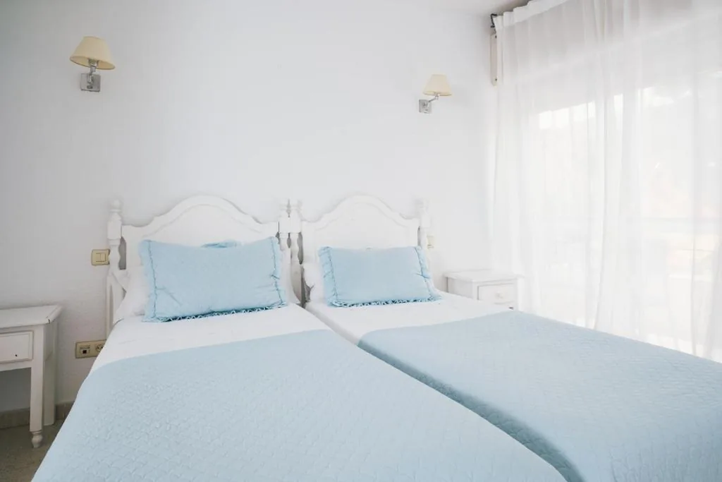 Camera Familiare (4 adulti) — Mare Estepona Hotel