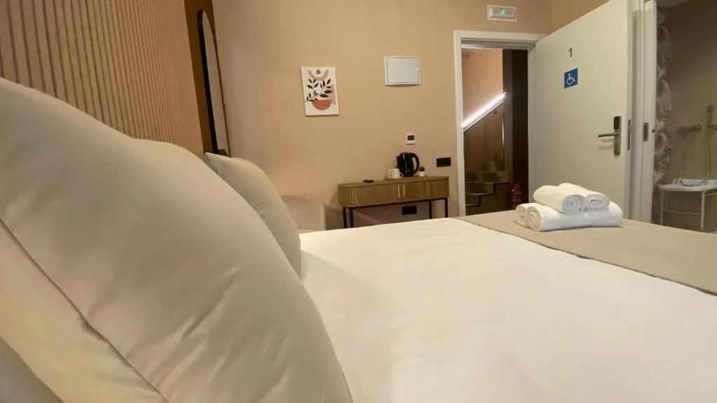 シャワー付きデラックスダブルルーム — Marina Boutique