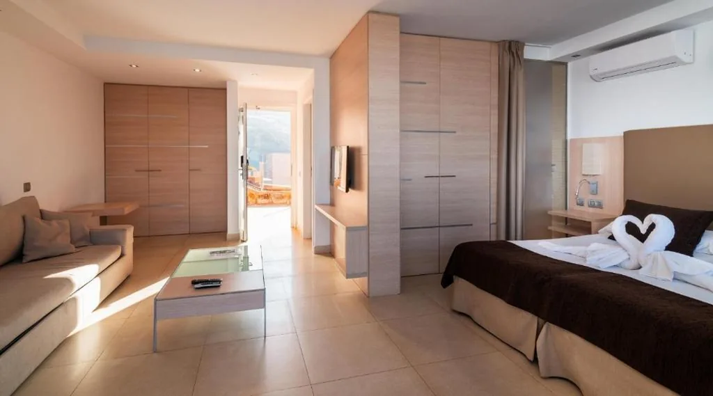 Suite Junior — Marina Elite
