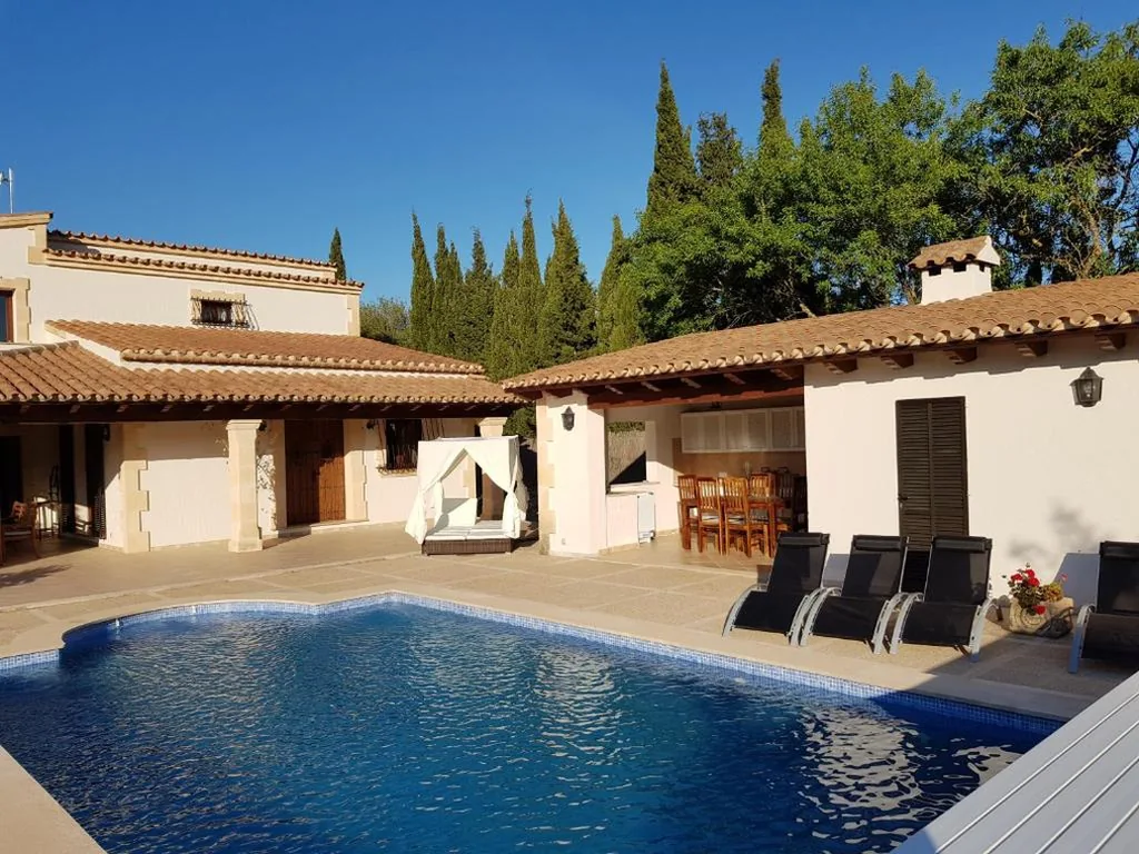 Villa con 3 camere da letto — Marina Villa Milagro 3 bedroom Finca style Villa with Pool near Golf Course, Beaches, Air Cond