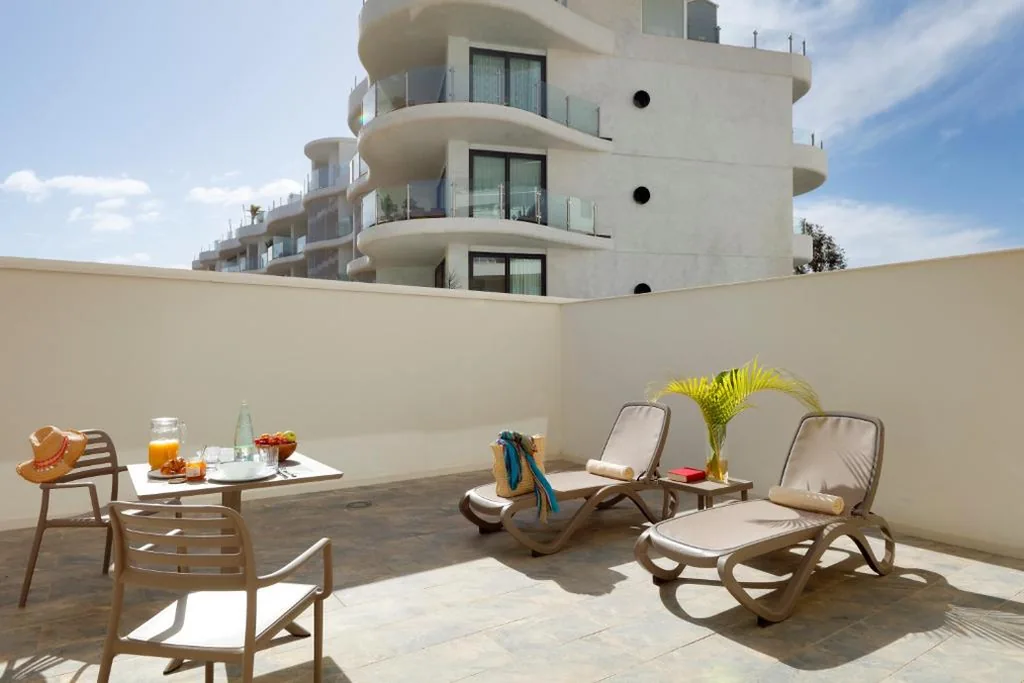 Apartment mit 2 Schlafzimmern und Terrasse — Marinell Collection Palm-Mar