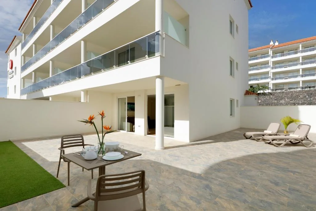 Apartment mit 2 Schlafzimmern und Terrasse — Marinell Collection Palm-Mar