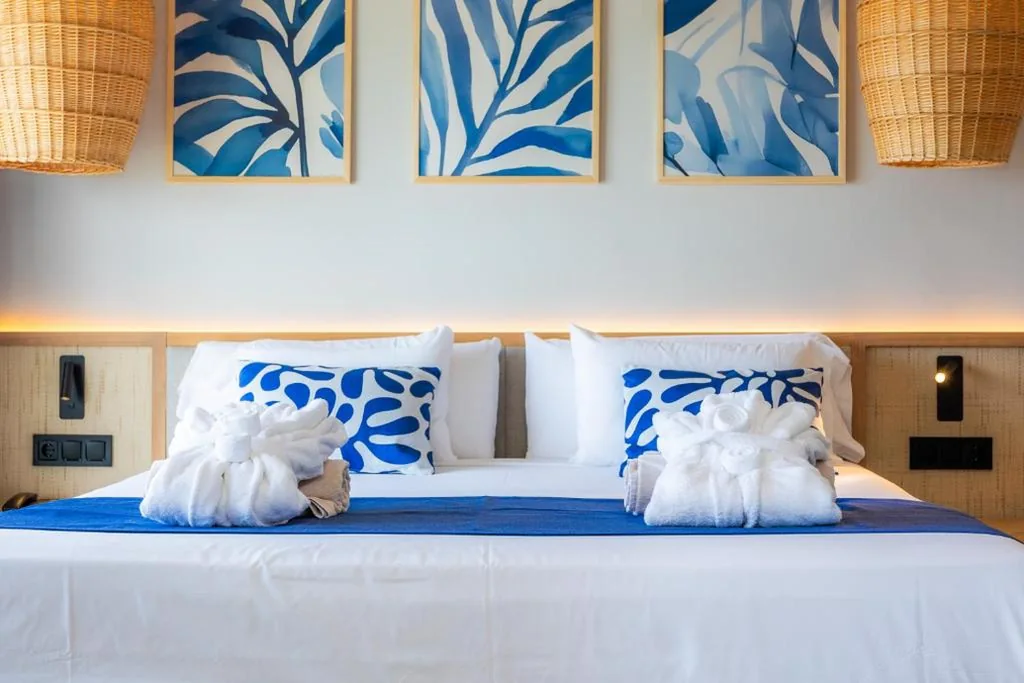テラス付きスイート — Marins Suites - Adults Only Hotel