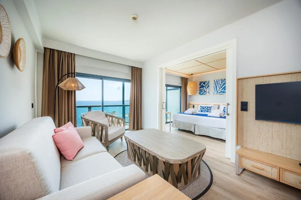 海の景色を望むスイート — Marins Suites - Adults Only Hotel