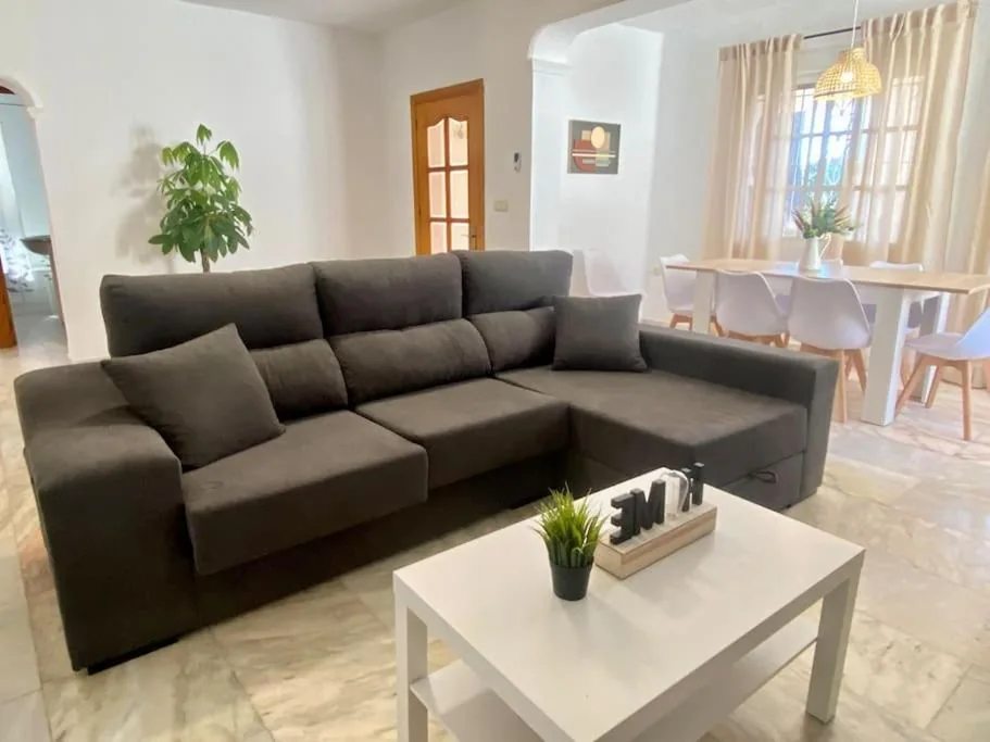 Haus mit 3 Schlafzimmern — Marisma Home