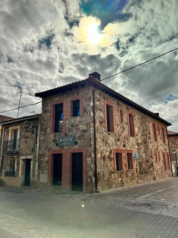 Einzelzimmer — Martín Taberna