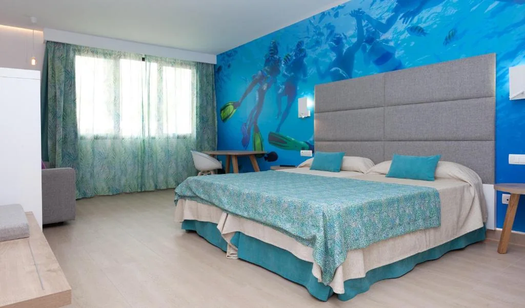 Familiekamer (2 volwassenen en 2 kinderen) — Marvell Club Hotel & Apartments