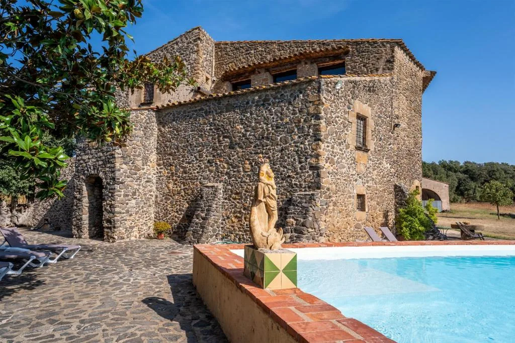 Villa — Mas Català