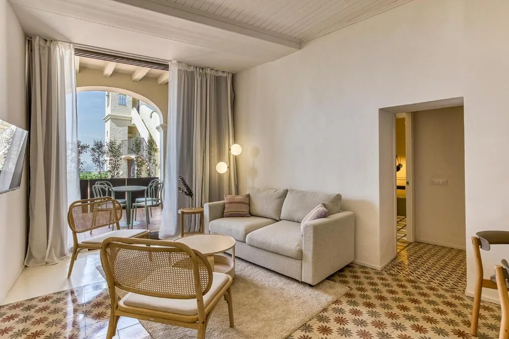 Apartamento con terraza — Mas Cusi