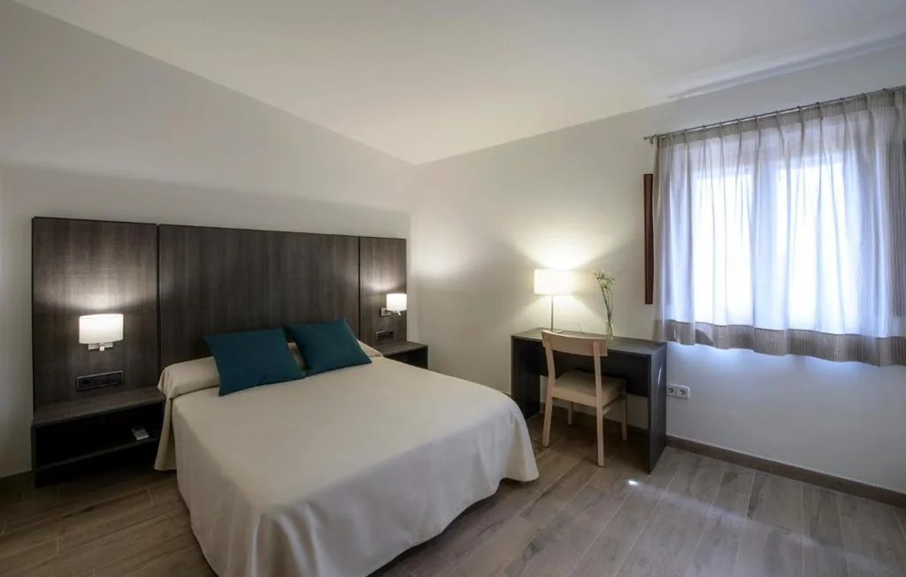 Habitación Doble en la masía — Mas Pere Pau