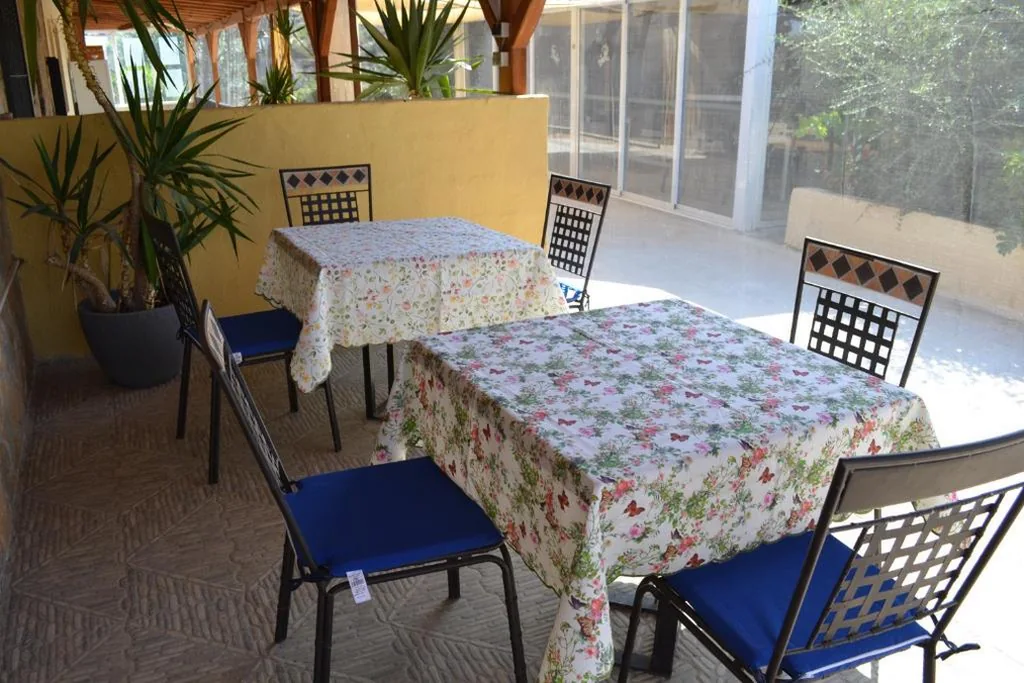 Habitación con 2 camas grandes - Adaptada para personas con discapacidad — Mas Solana