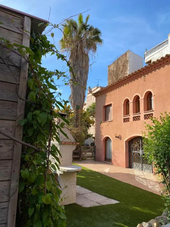Villa Deluxe — MASÍA CAN GEMENUT, a 5O METROS DEL MAR