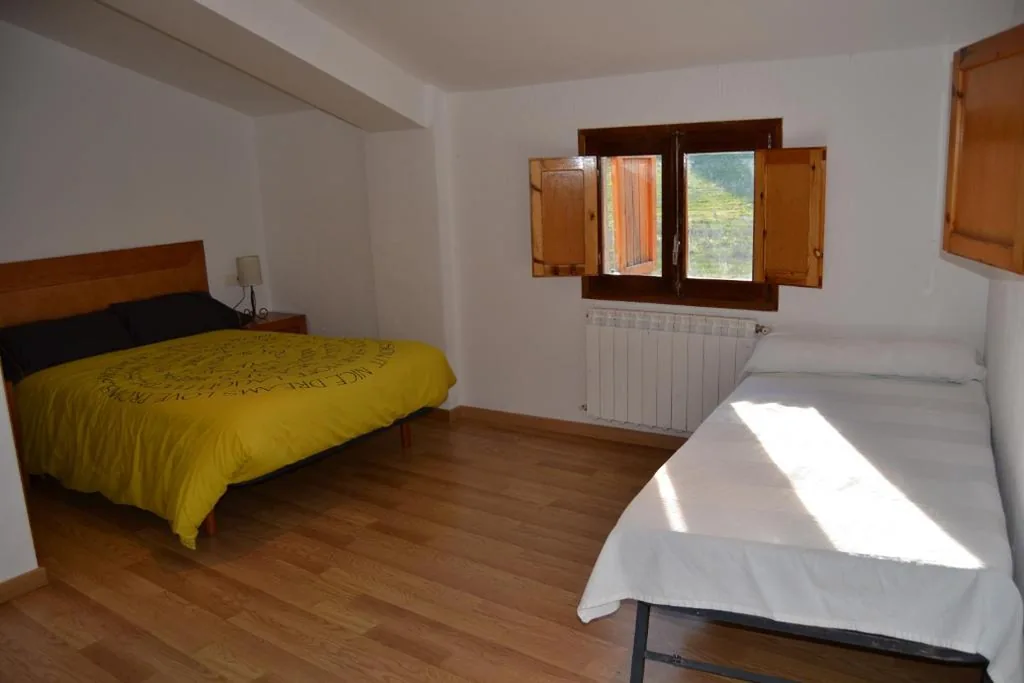 Camera quadrupla con bagno — Masia Molí de Tartareu