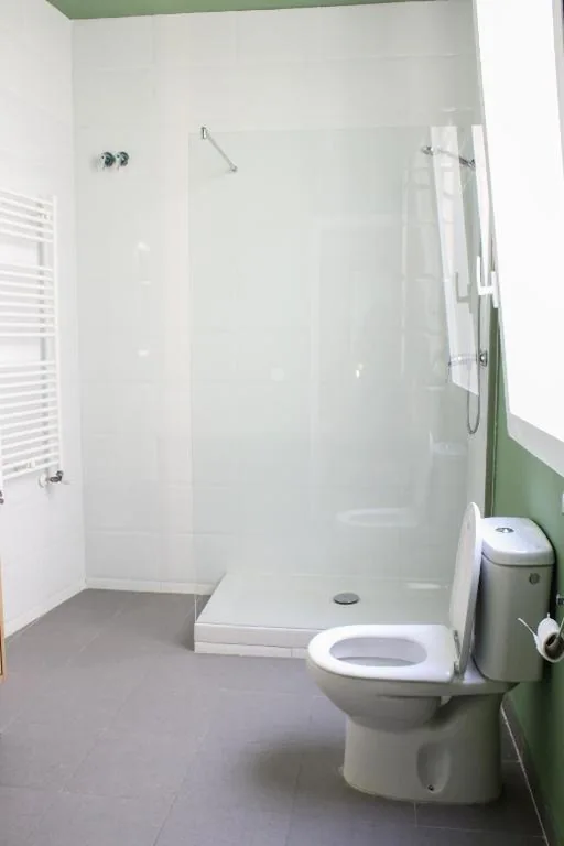 Doppelzimmer mit eigenem Bad — Matute Street, Private rooms