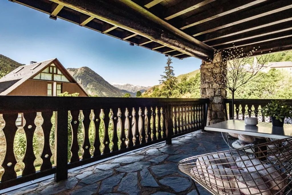 Suite Matrimoniale Deluxe - Letto grande — Mauberme Mountain Boutique Hotel