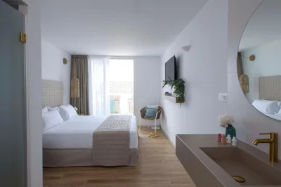 May Altafulla Beach Boutique Hotel — photo 9