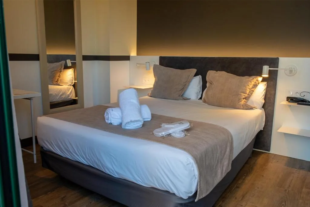 Habitación Doble Superior con balcón — May Ramblas Hotel