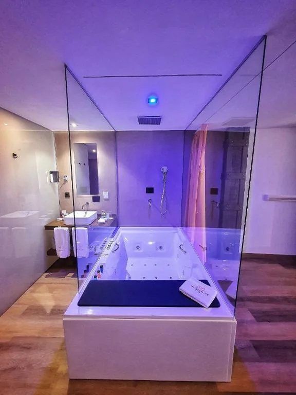 ジェットバス付きJunior Suite — MB Boutique Hotel - Adults Recommended