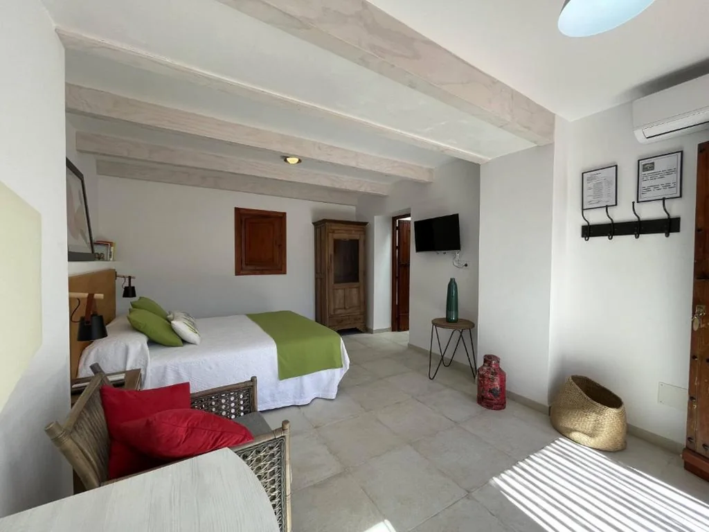 Habitación Doble Grande — Mdina Casa Rural