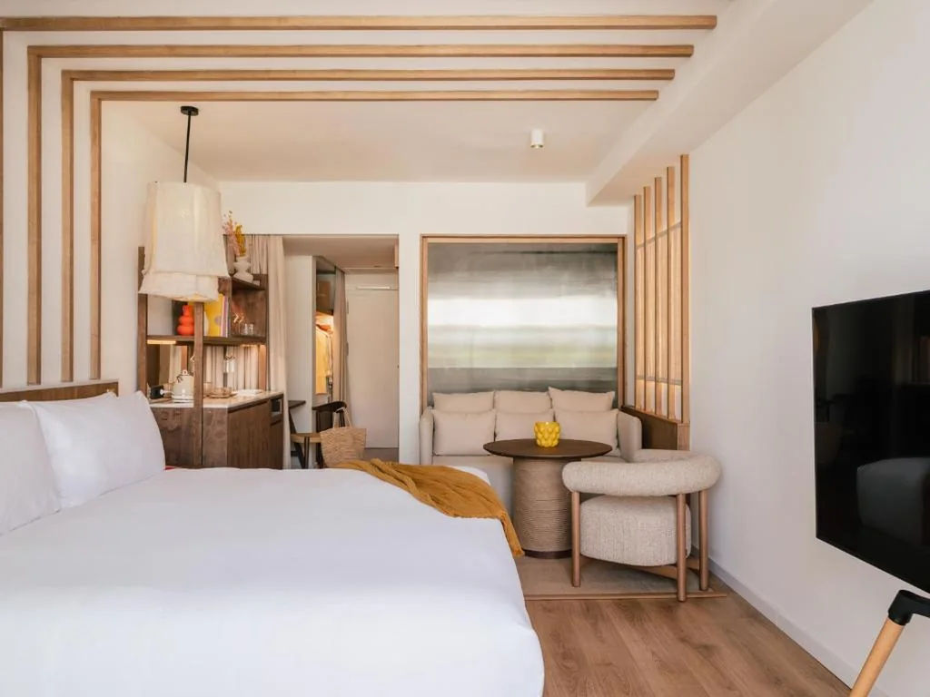 Superior ME + Junior Suite Oasis View — ME by Meliá Marbella