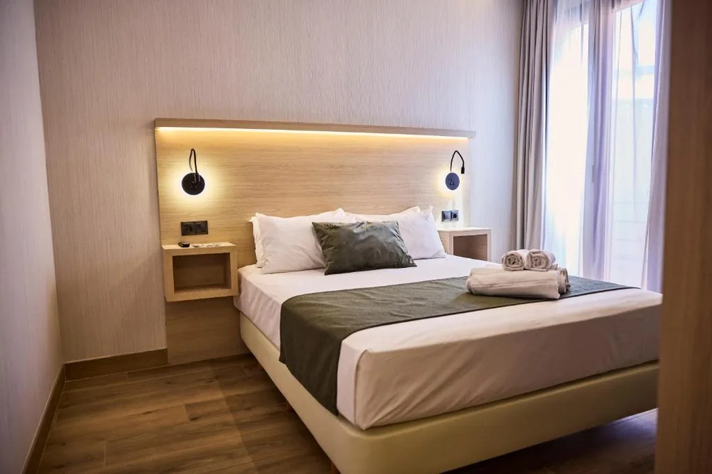 Deluxe Studio — Medichë Rooms General Ricardos