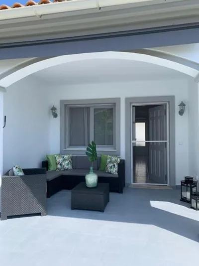 Mediterranean Breeze Beach House — foto 11