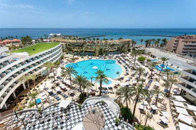 Mediterranean Palace — 照片 10